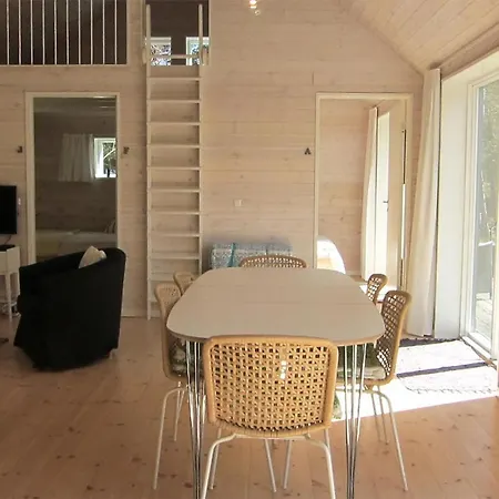 Holiday home 3 Bedroom Stunning In