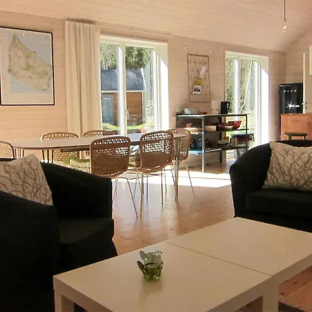 3 Bedroom Stunning In *